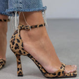 Júlia - Sandálias de salto alto com estampado leopardo