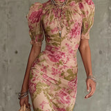 Lara - Vestido longo ajustado com padrão floral