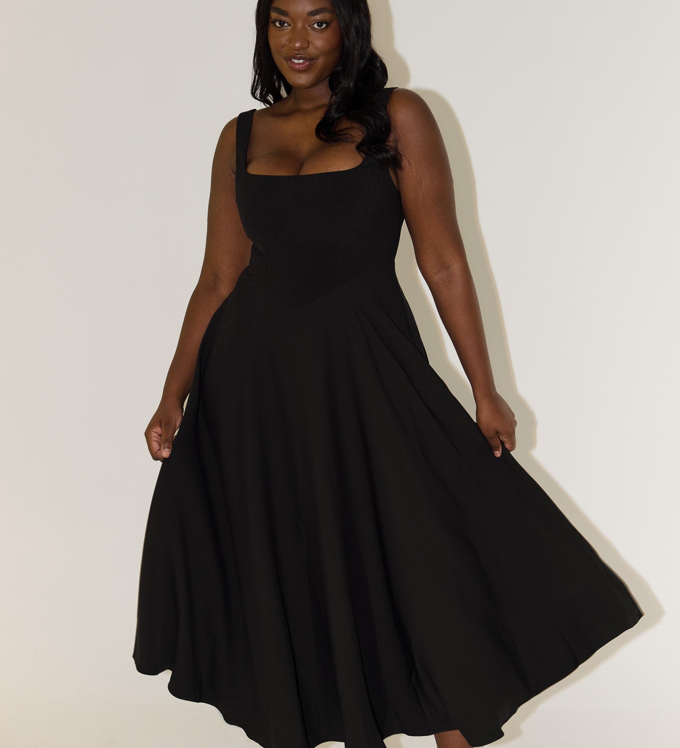 Amélia - Vestido Midi Intemporal