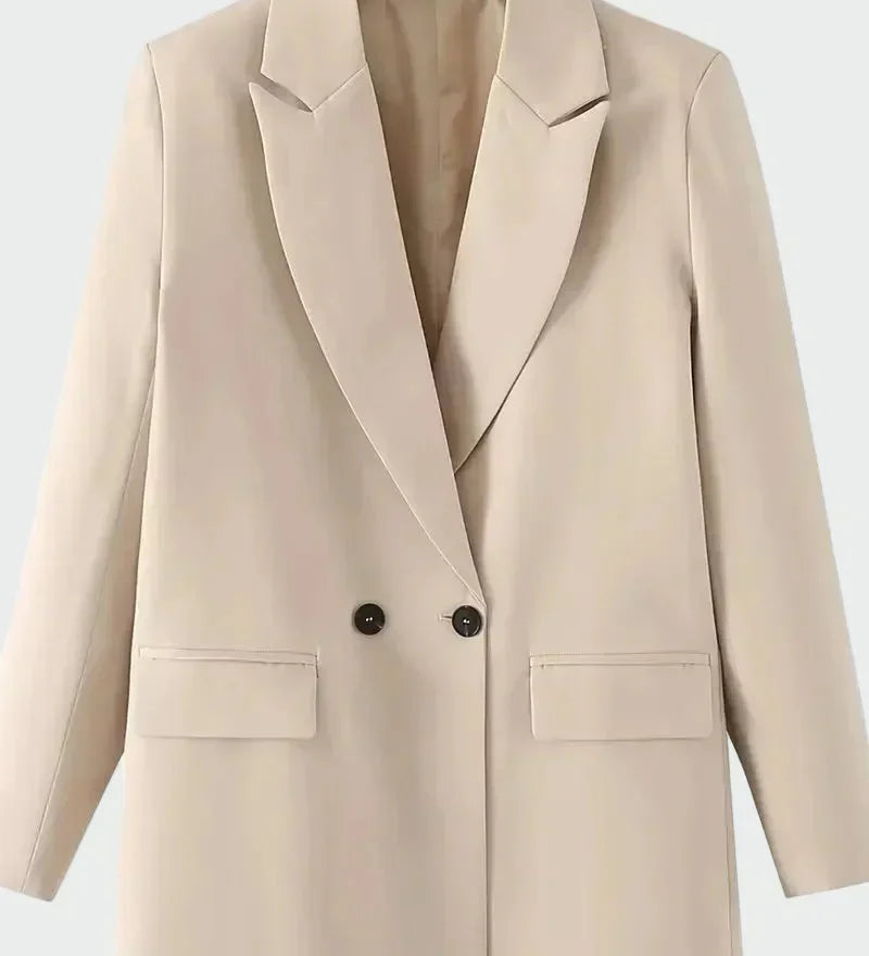 Casaco Oversized com Linha Moderna