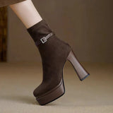 Janete - Botas de plataforma de luxo com conforto e estilo em cada passo