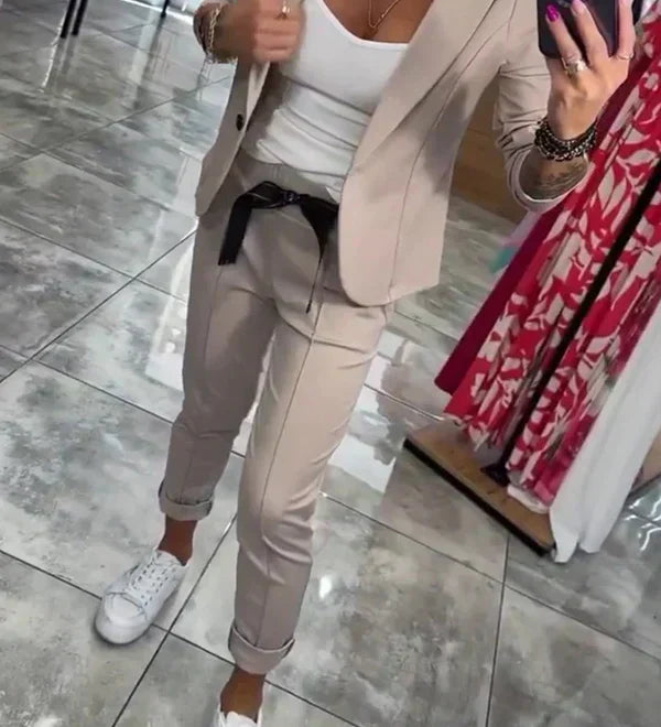 Adriana - Conjunto elegante