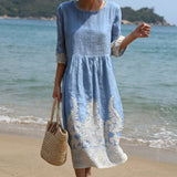 Tânia - Vestido com Estampa de Plantas e Flores