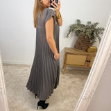 Ana - Vestido de Conforto Atemporal