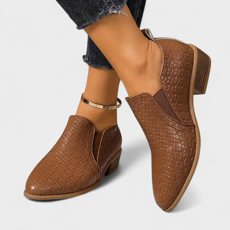 Tânia - Sapatos casuais elegantes