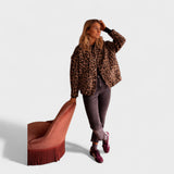 Rosa - Moderní kabát s leopardím vzorem